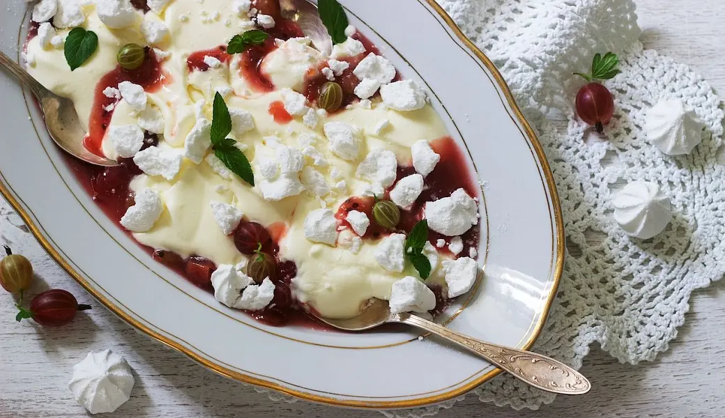 Восемь десертов, которые превратили английское чаепитие в культурный код